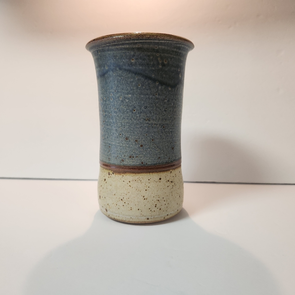 Abstract Beach Scene Ceramic Vase - Picture 3 of 14